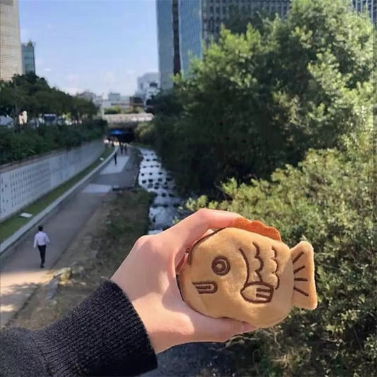 Taiyaki Fish Waffle Zipper Wrist Purse