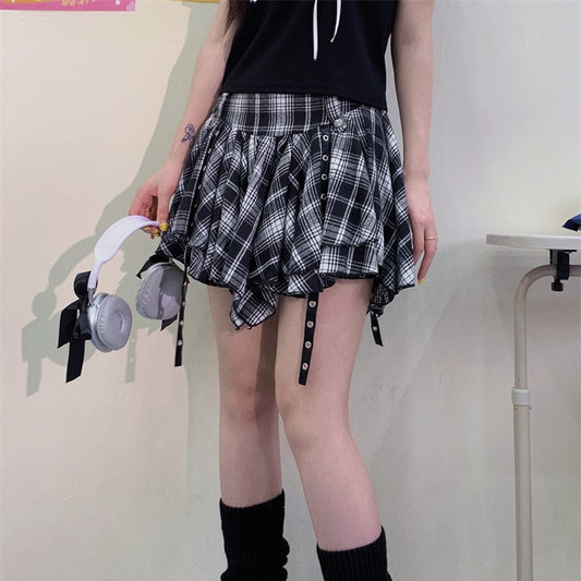 American College Style Irregular Black White Plaid Short Skirt