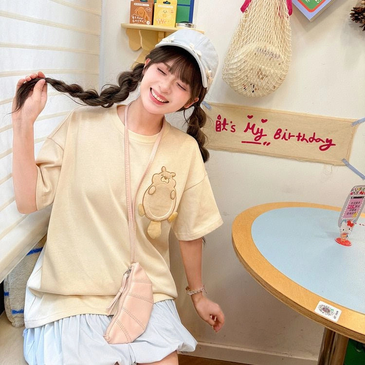 Kawaii Beige Cartoon Groundhog Embroidery Round Neck T-shirt