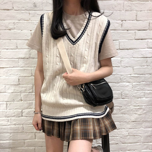 Twist Stripe V-neck Knit Vest