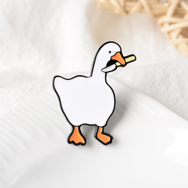 Kawaii Cartoon Goose Brooch.