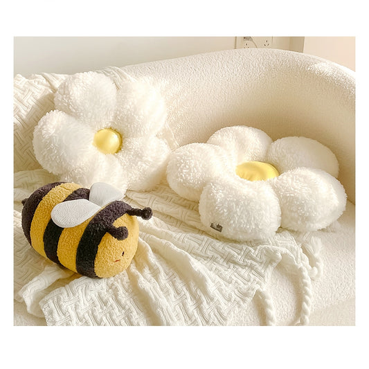 Kawaii Daisy Bee Plush Toy