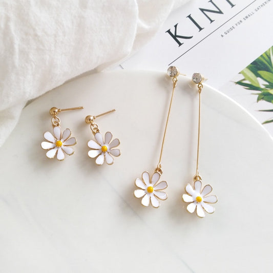 Small Daisy Flower Earrings