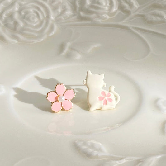 Simple Cat Flower Stud Earrings