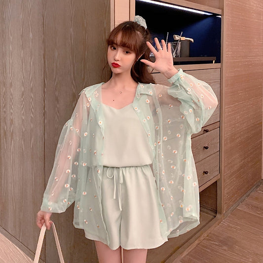 Kawaii Daisy Embroidered Loosed Shirt